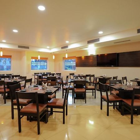 Hotel Nashik Extérieur photo