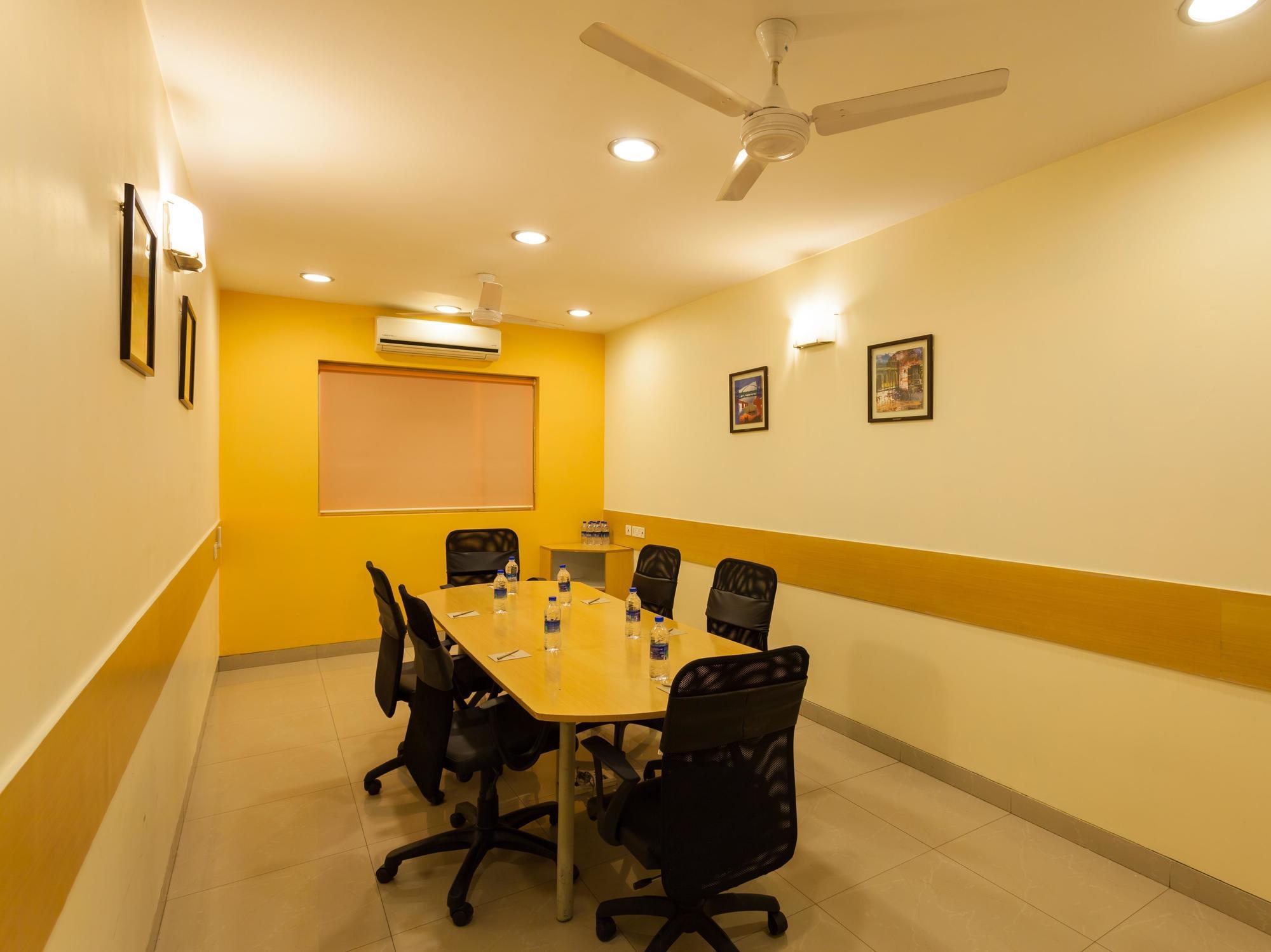 Hotel Nashik Extérieur photo